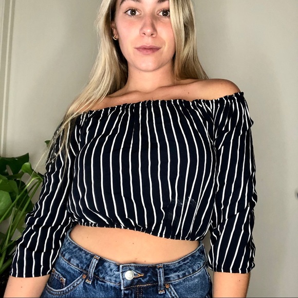 Brandy Melville Striped off the shoulder navy top - Picture 3 of 3